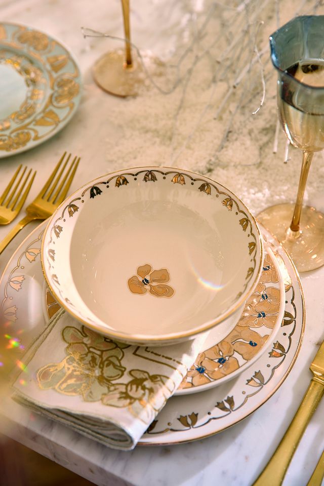 The Met x Anthropologie Stoneware Dinner Plates, Set of 4 | AnthroHome