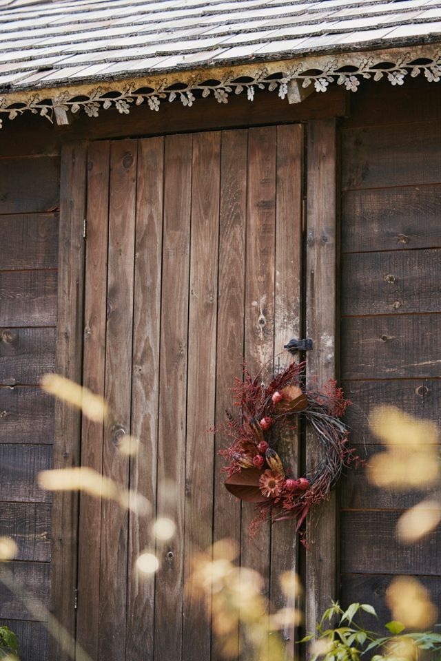 Oak + Acorn Iron Bargeboard #1