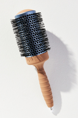 Glow Beauty The Round Brush In Beige