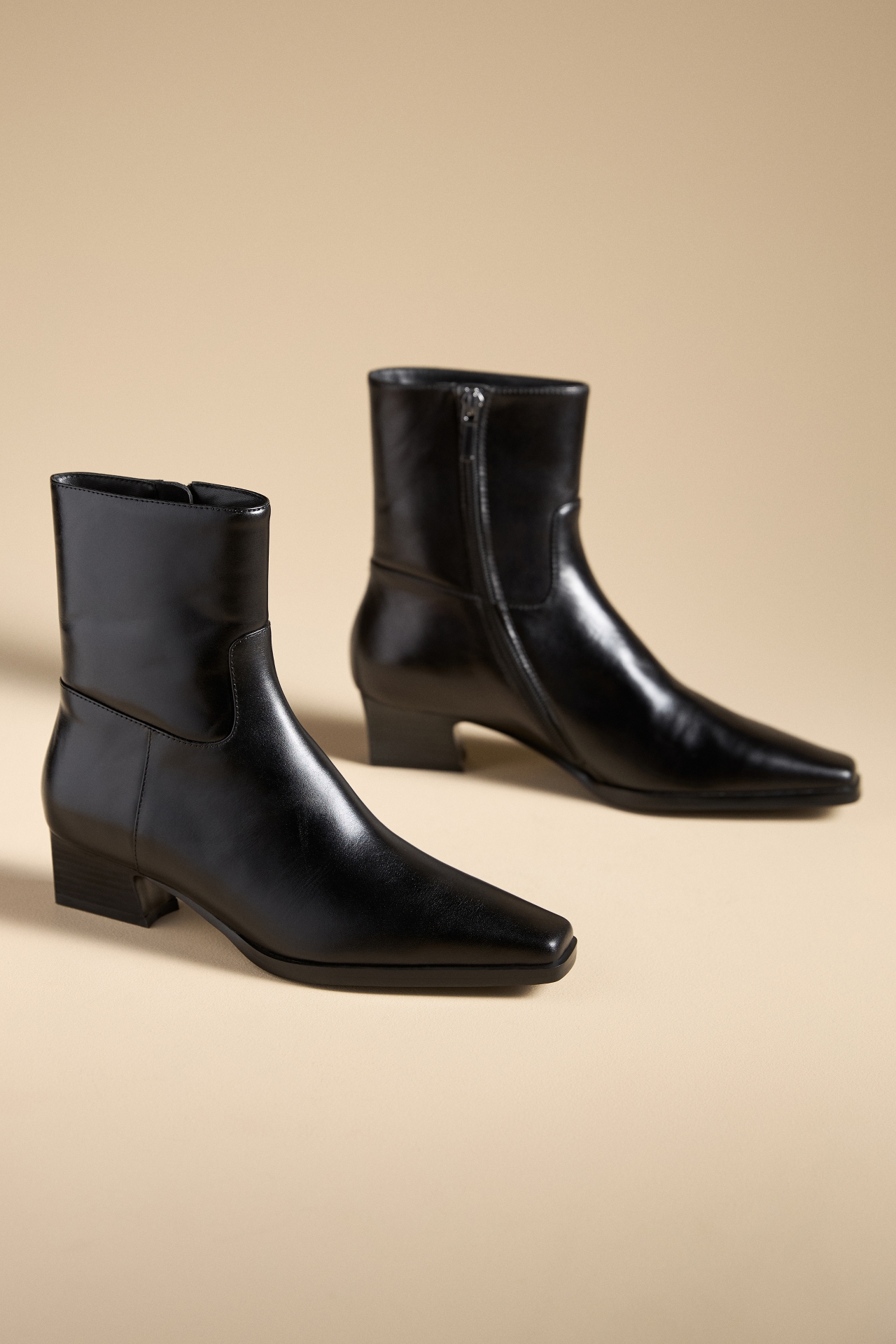 Lola Cruz Vecca Ankle Boots