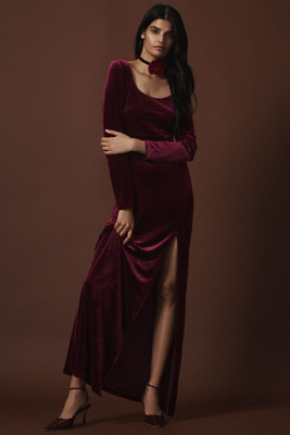 BHLDN BELLA LONG-SLEEVE SCOOP-NECK SIDE-SLIT STRETCH VELVET MAXI DRESS 