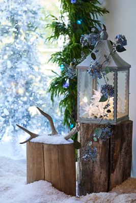 Scalloped Iron Lantern