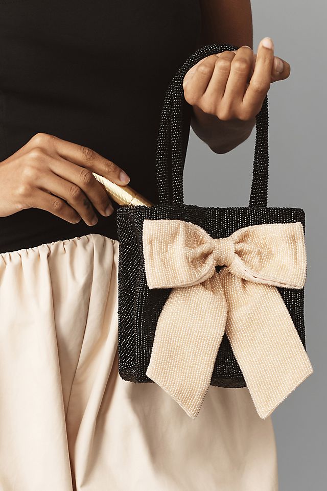 Beaded Bow Pouch Beaded Bow Pouch