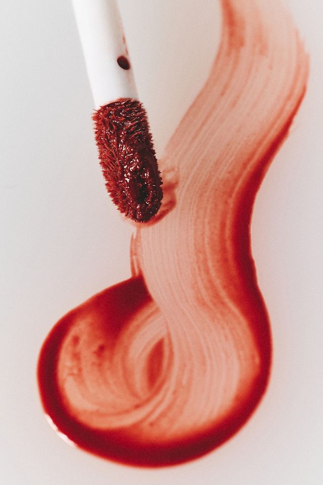 Les Filles en Rouje L'huile Lèvres Nourishing Lip Oil | Anthropologie