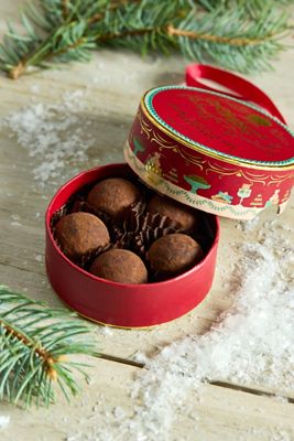 Charbonnel et Walker Milk Chocolate Truffle Bauble