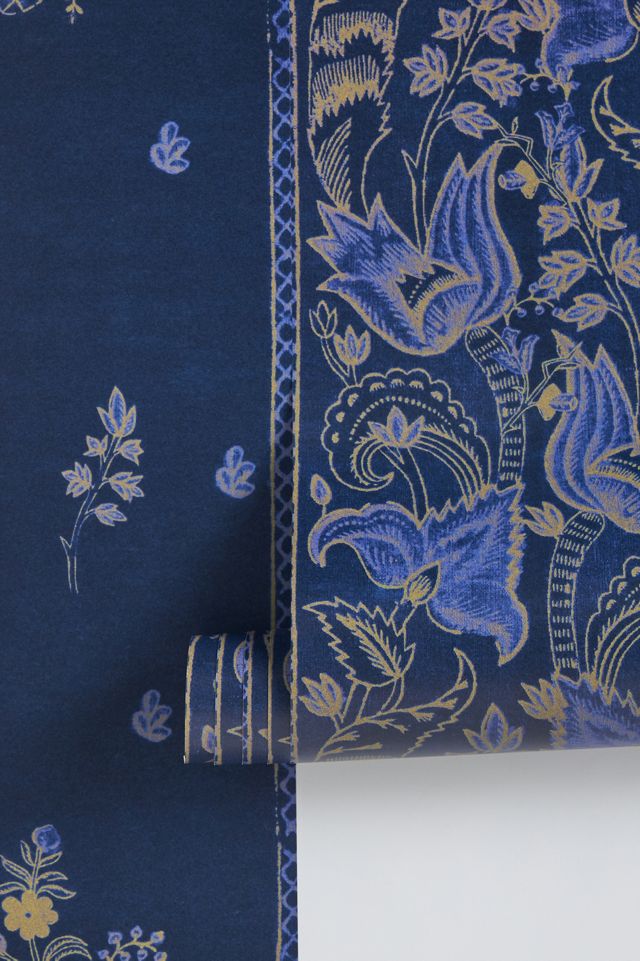 MINDTHEGAP Korond Floral Wallpaper #1