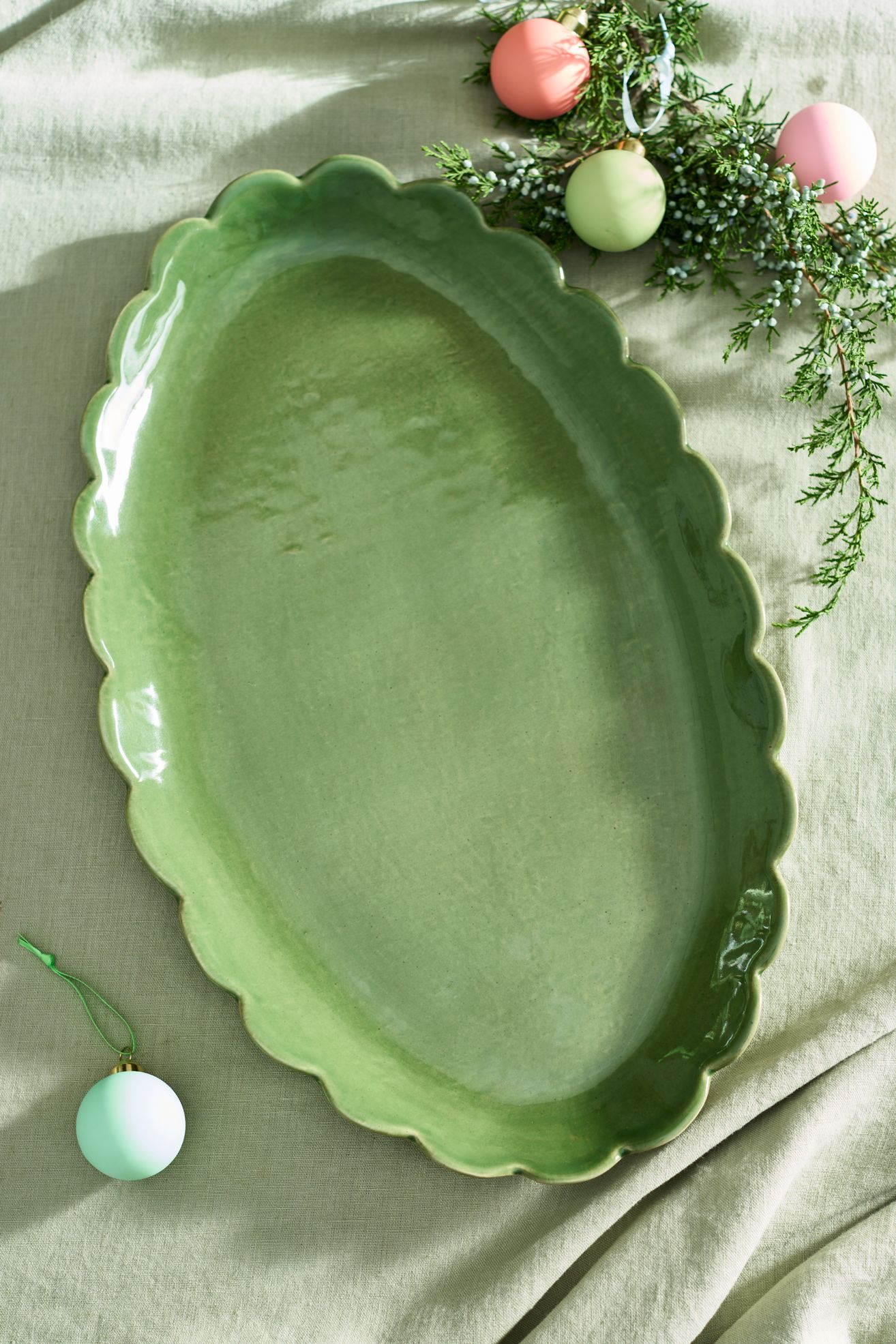 Scalloped Rim Stoneware Oval Serving Platter - Green, Standard, One Size