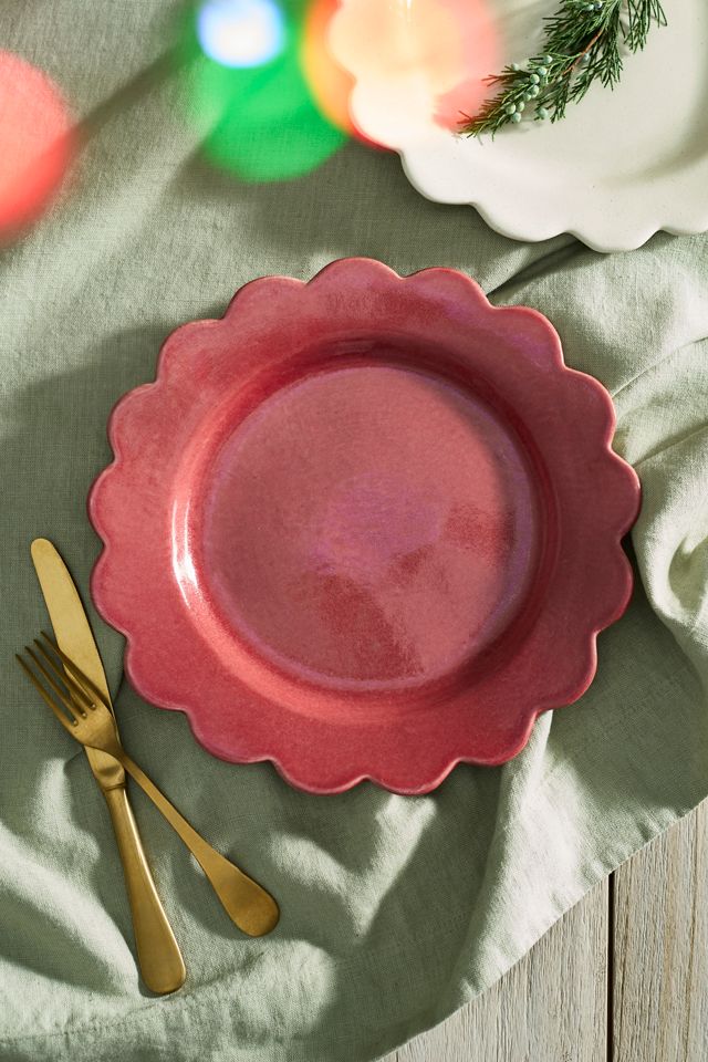 Scalloped Rim Stoneware Plate, Large | Terrain