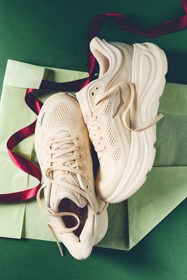 HOKA® Bondi 9 Sneakers