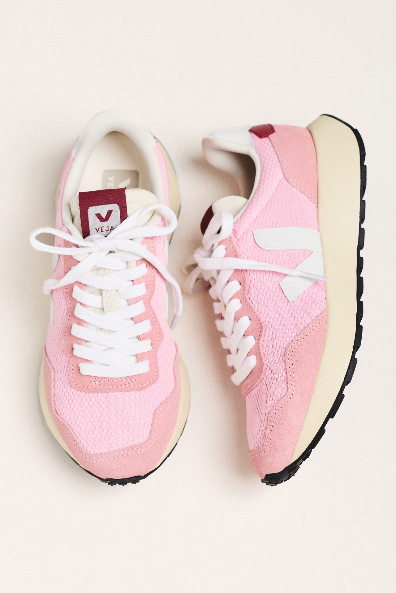Veja Paulistana Sneakers