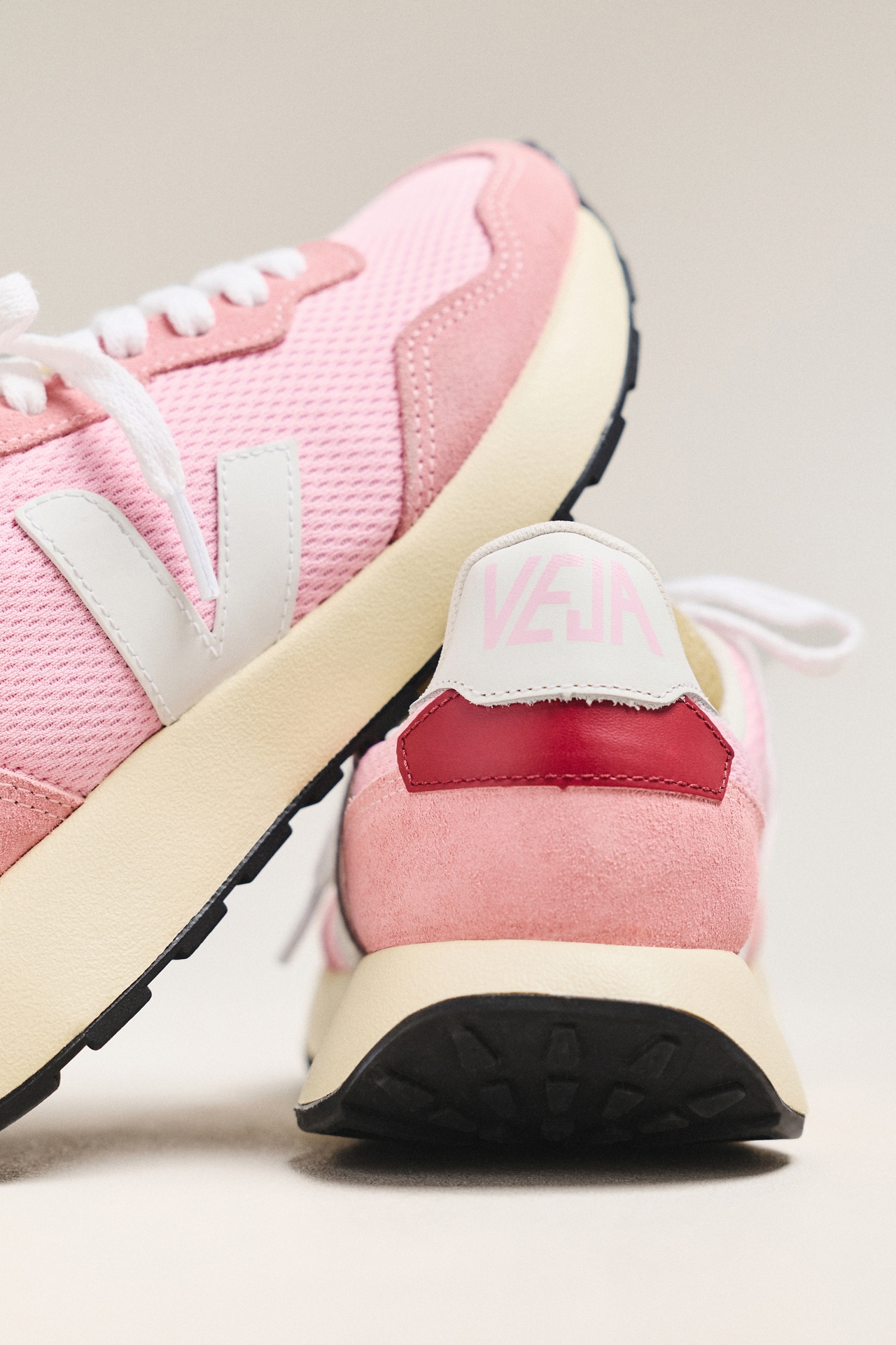 Veja Paulistana Sneakers