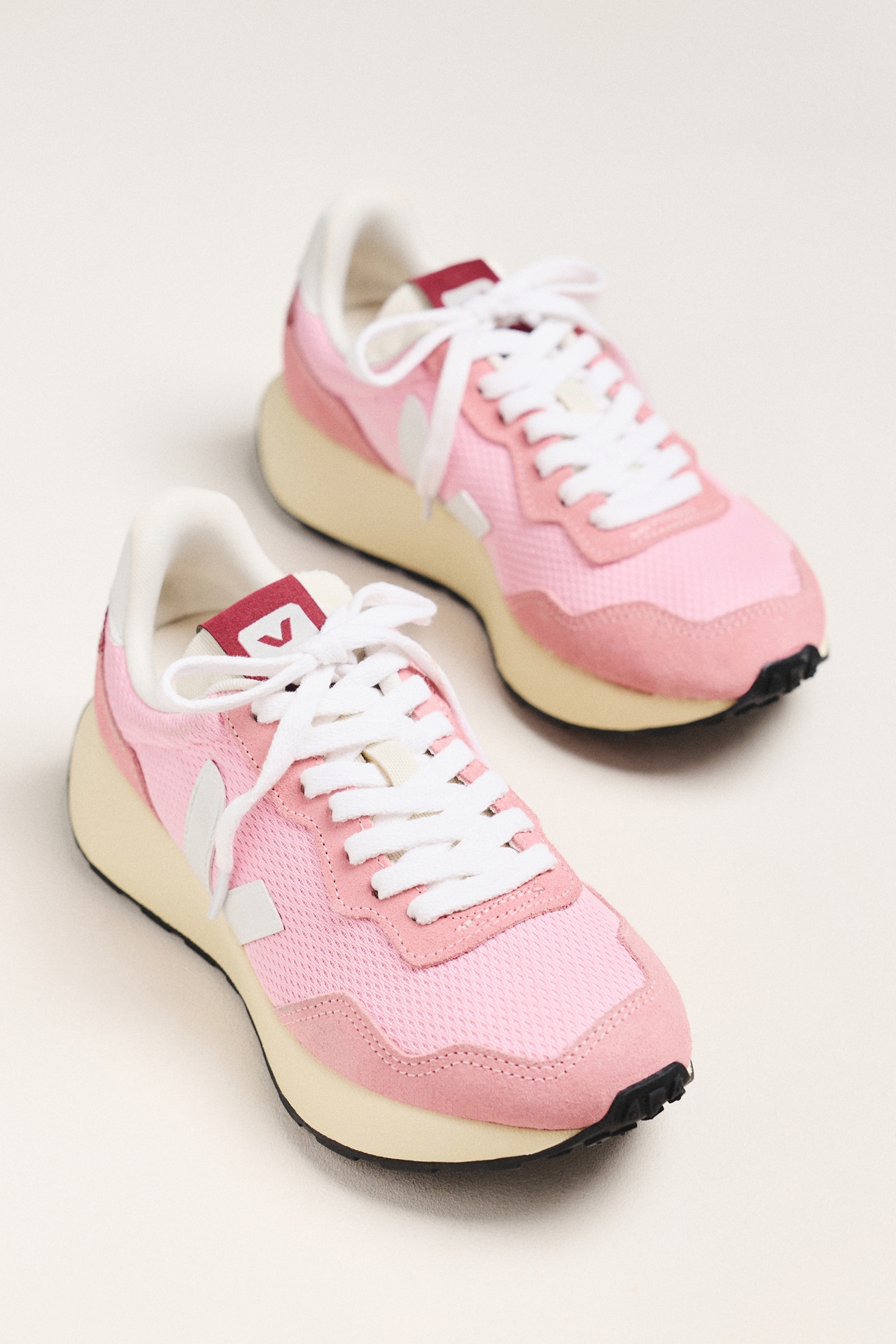 Veja Paulistana Sneakers