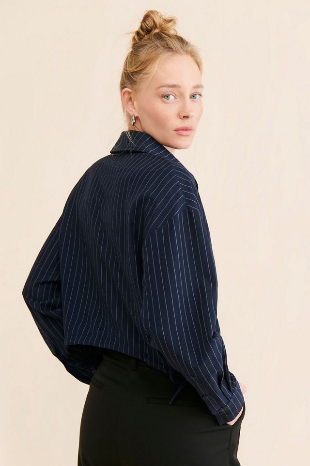 Flat White Cinched Side Buttondown #1