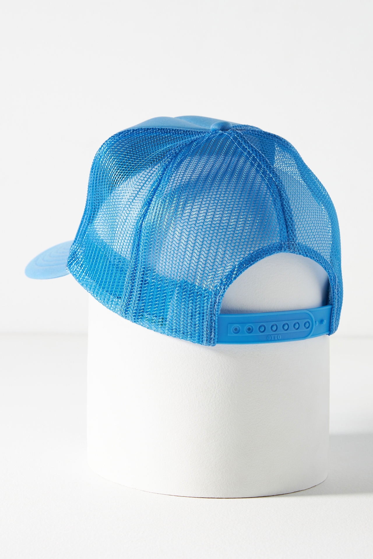 Friday Feelin Beach Please Trucker Hat