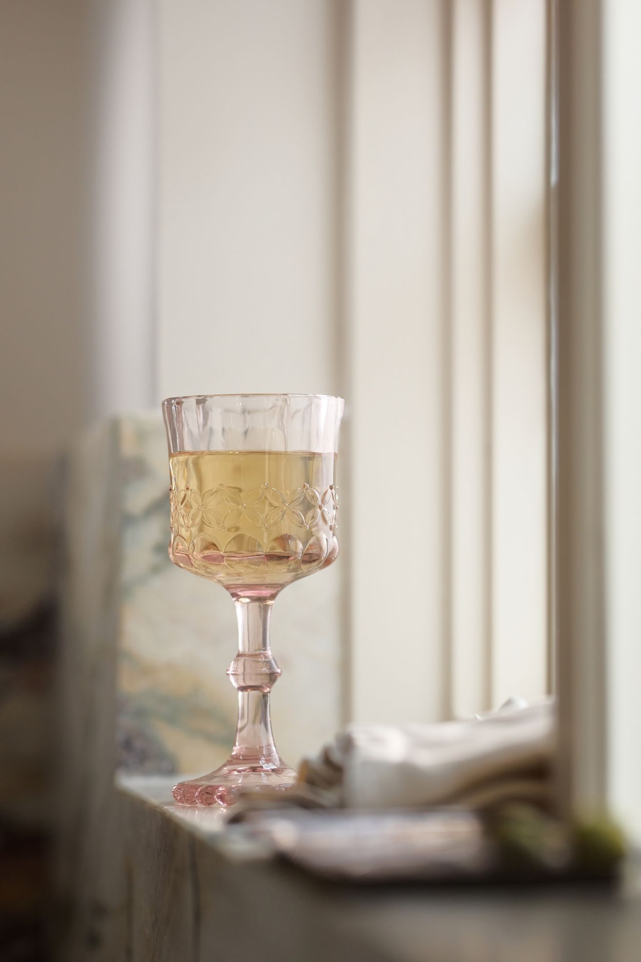 Savannah Wine Glasses, Set of 4 - Orchid, Set Of 4