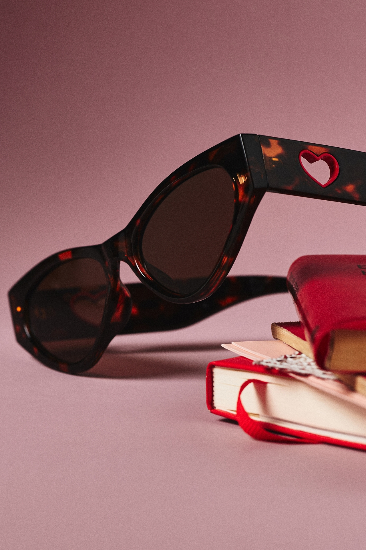 I-SEA Jenni Heart Cutout Cat-Eye Sunglasses