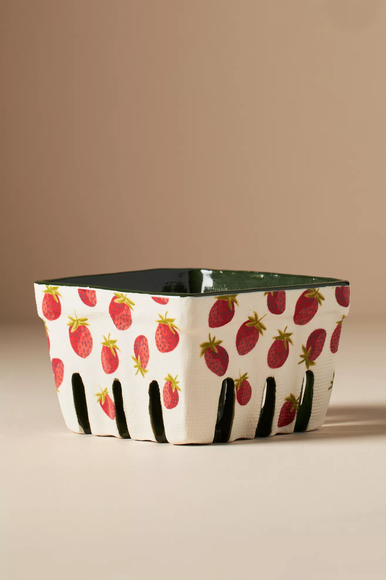 Fruta Stoneware Berry Basket - thumbnail 4
