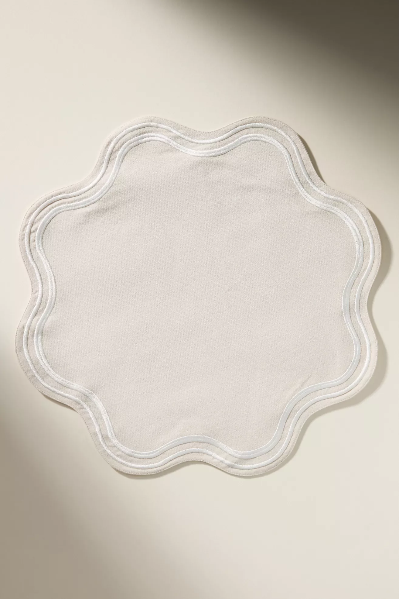 Madeline Embroidered Round Placemat - thumbnail 3