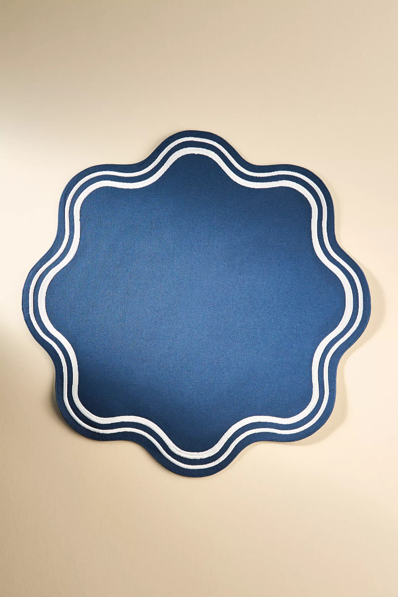 Madeline Embroidered Round Placemat - thumbnail 10