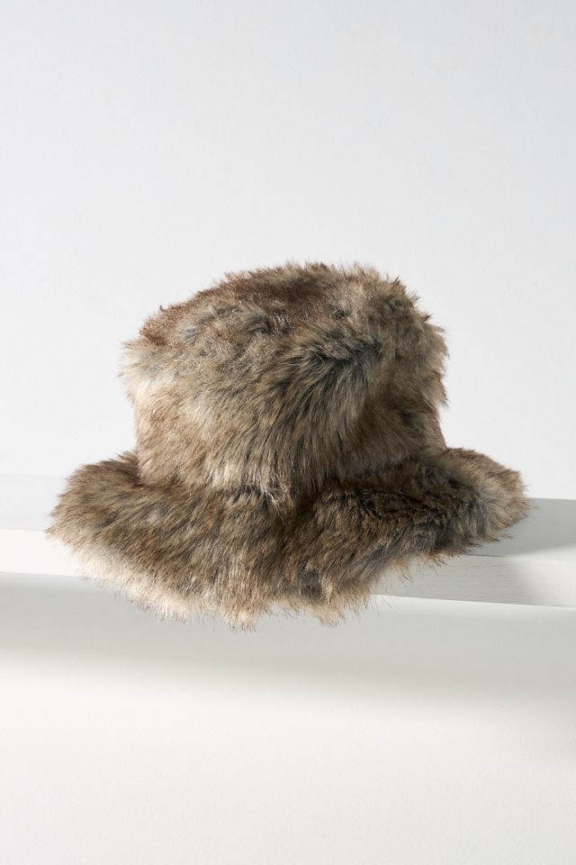 NEW ! Wyeth Women\'s Faux Fur bucket Astrid in Cream main image 4
