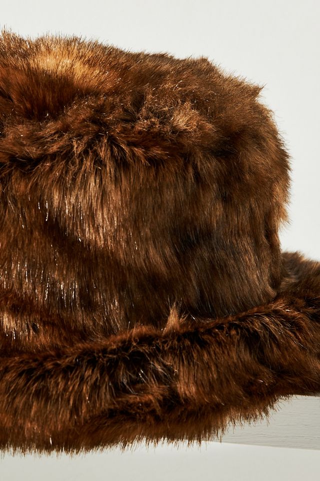 Wyeth Allover Faux-Fur Bucket Hat #3