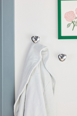 Anthropologie Amor Heart Bath Hook