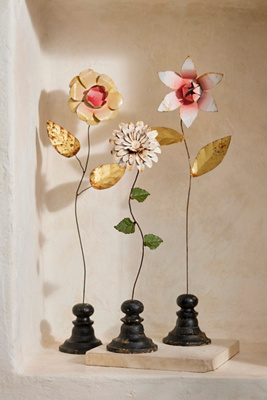 Terrain Flower Iron Stake + Stand, Low