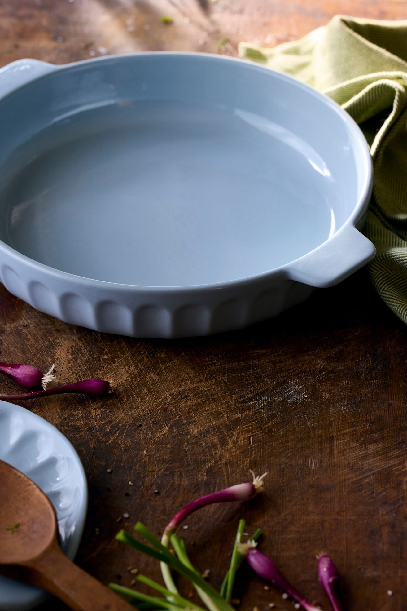 The Latte Stoneware Pie Dish: Amelie Edition - Robins Egg, Standard, One Size