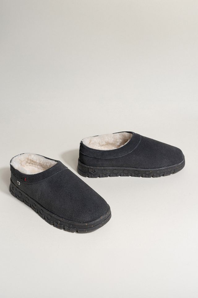 Minnetonka Neva Slides #1