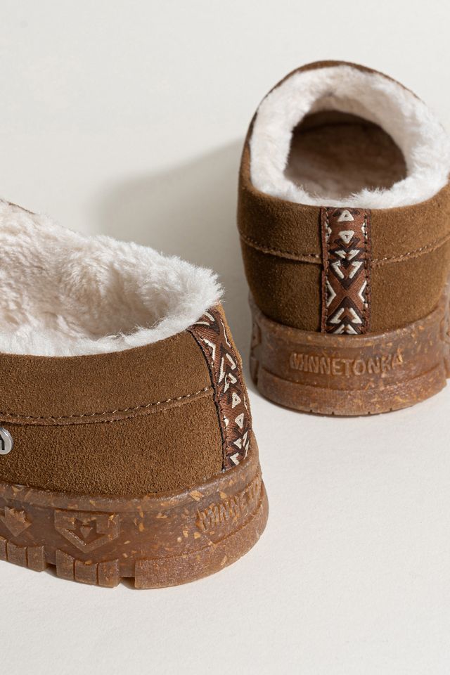 Minnetonka Neva Slides #3