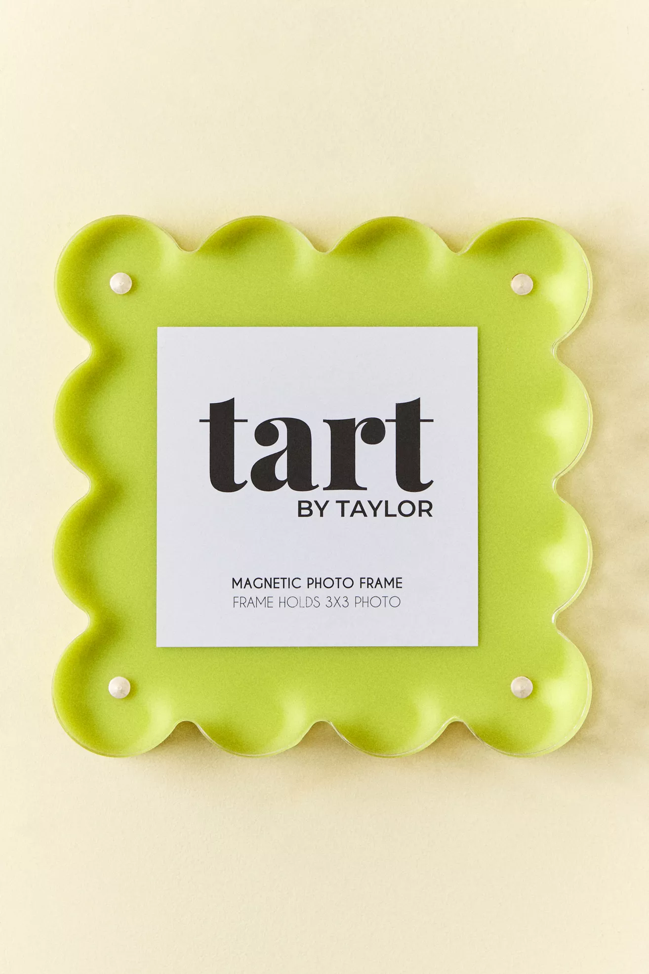 Acrylic Scalloped Picture Frame - thumbnail 2