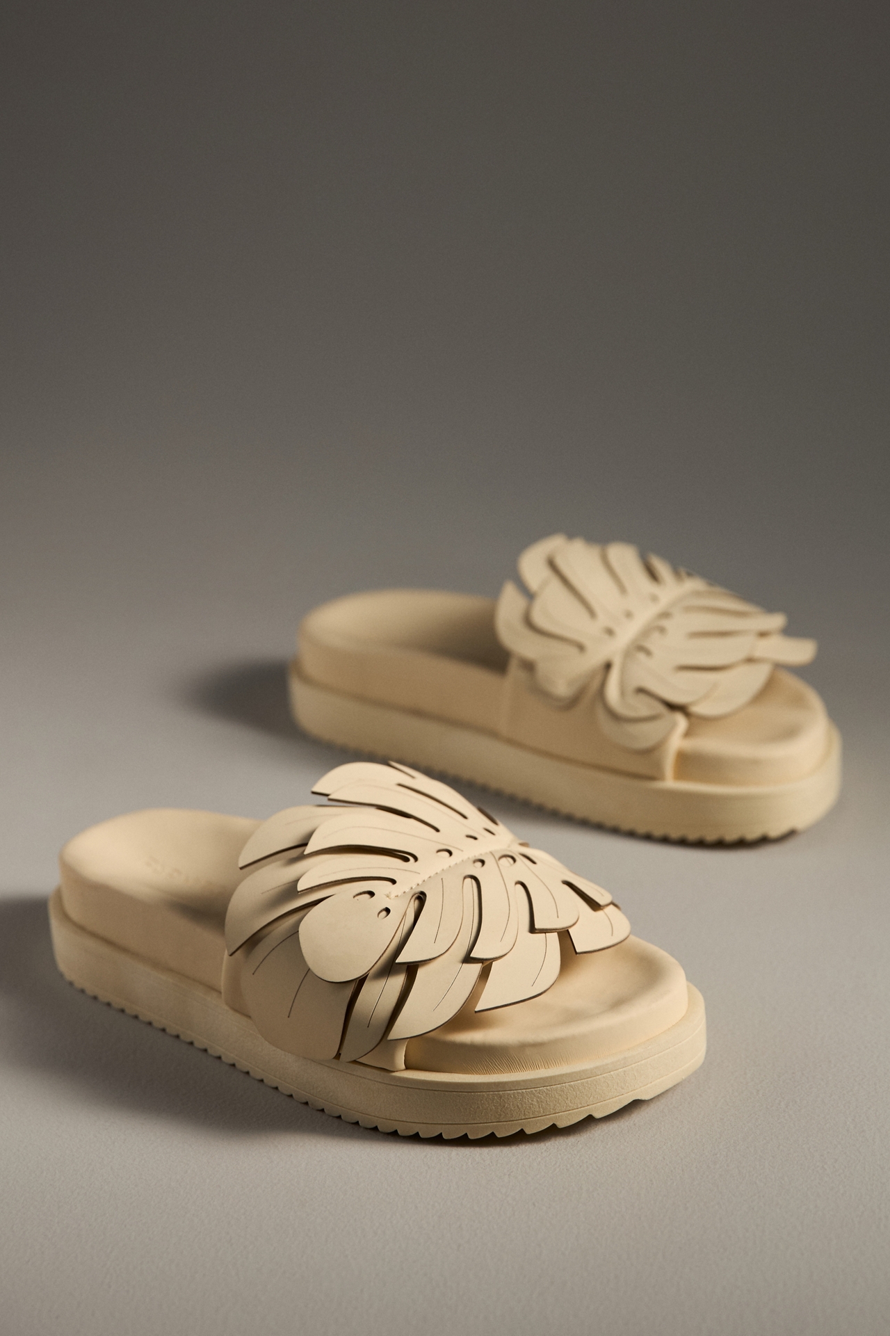 Farm Rio Monstera Slide Sandals