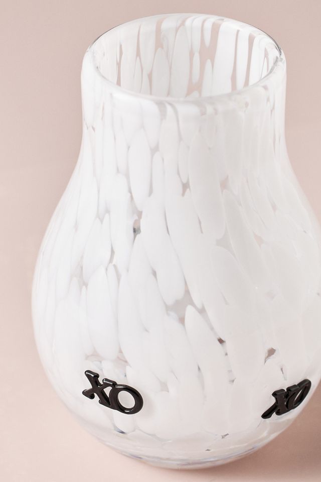 The Icon Vase: Valentine's Edition #3