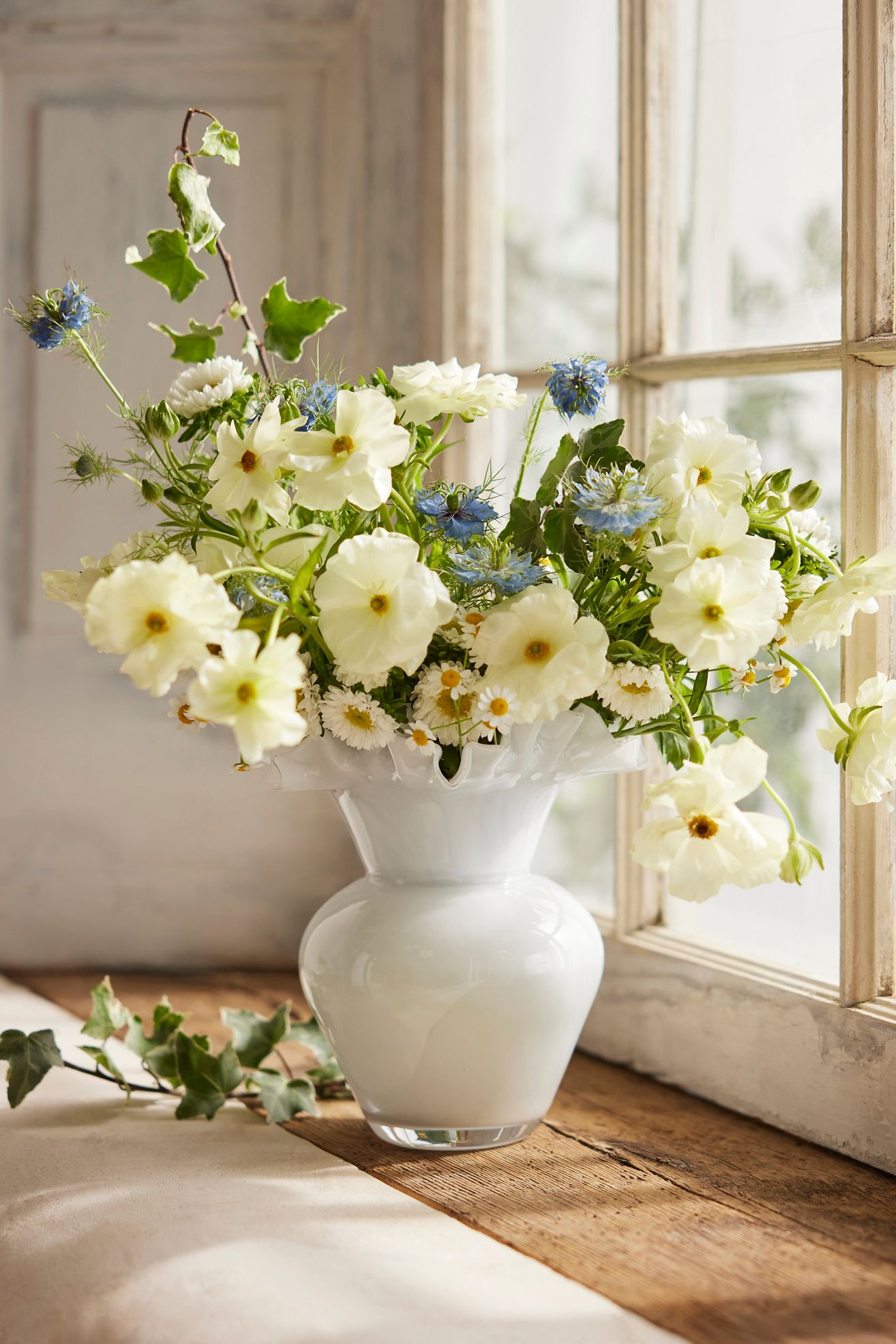 Ruffled Glass Bud Vase - White, S