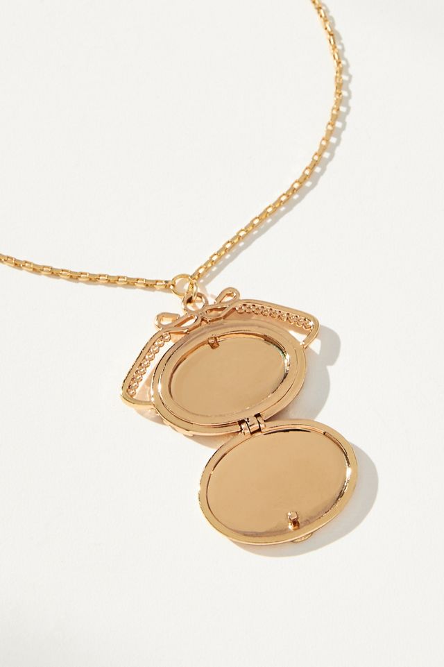 Oval Pendant Necklace #1