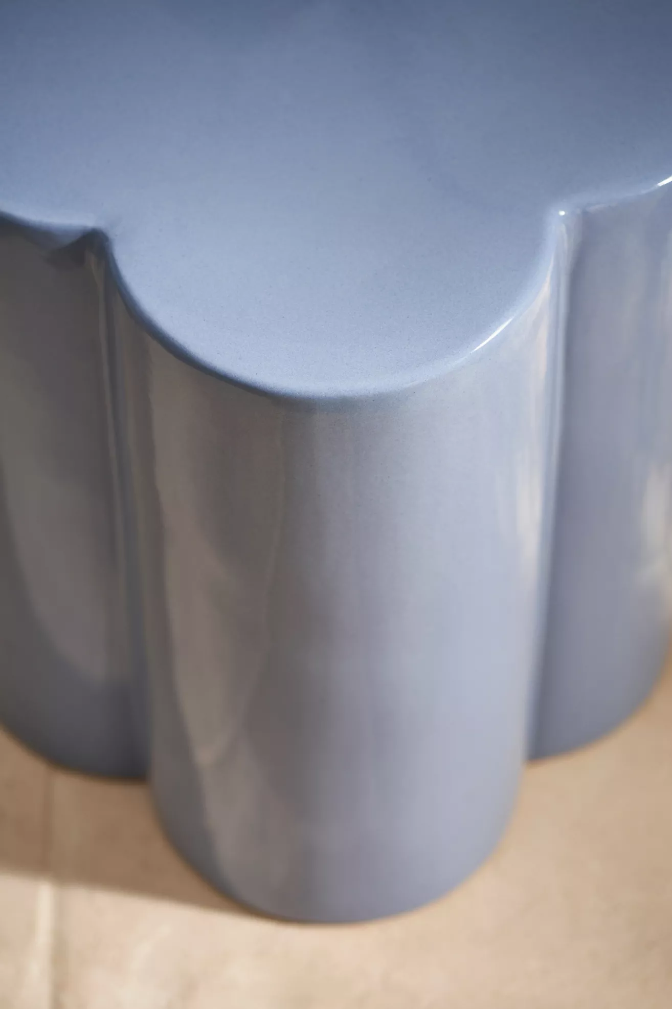 Clover Ceramic Side Table - thumbnail 2