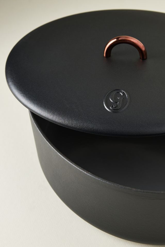 Blue Oval Enameled Cast Iron Dutch Oven 6.75-Quart
