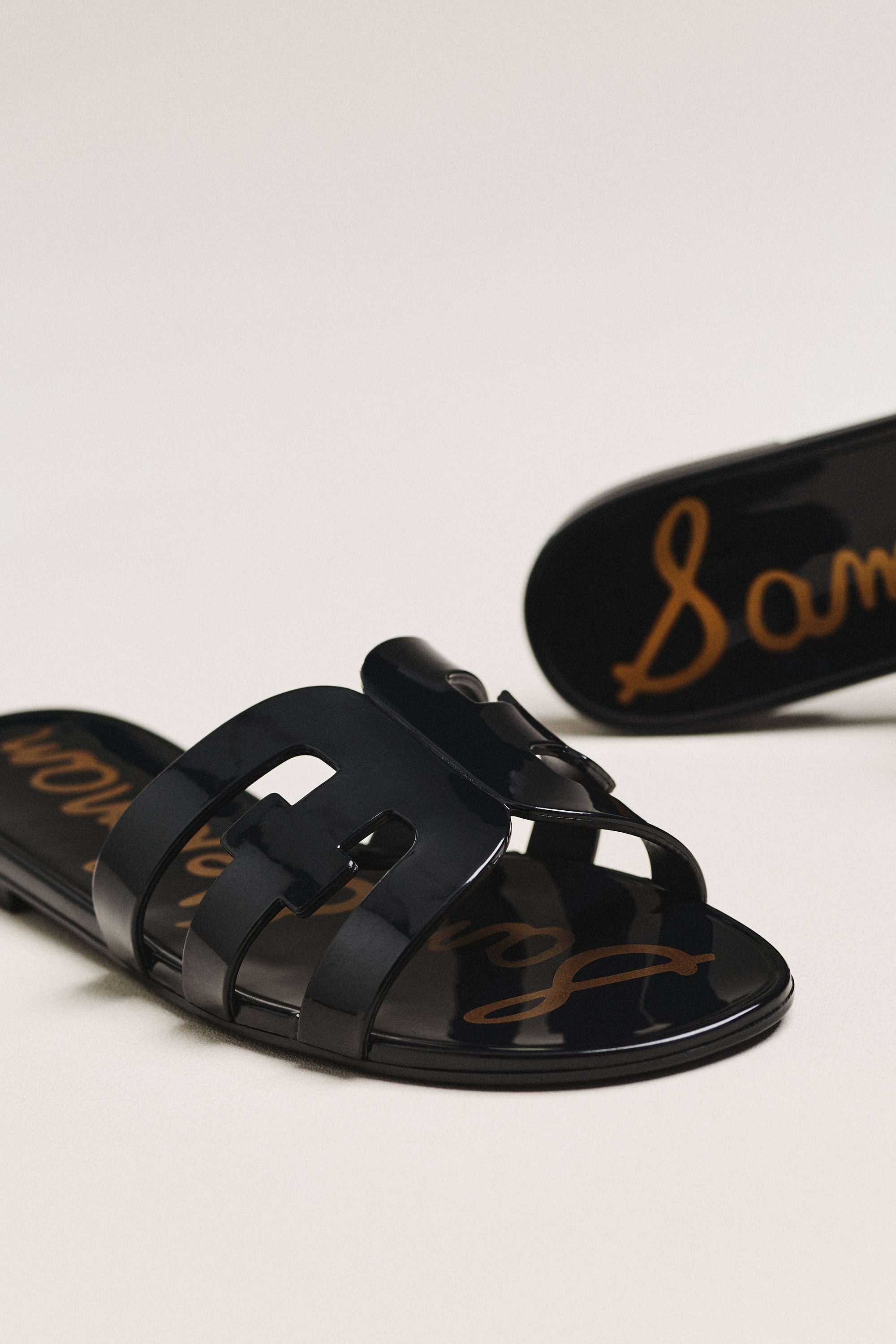 Bay Jelly Sandals — Image 3