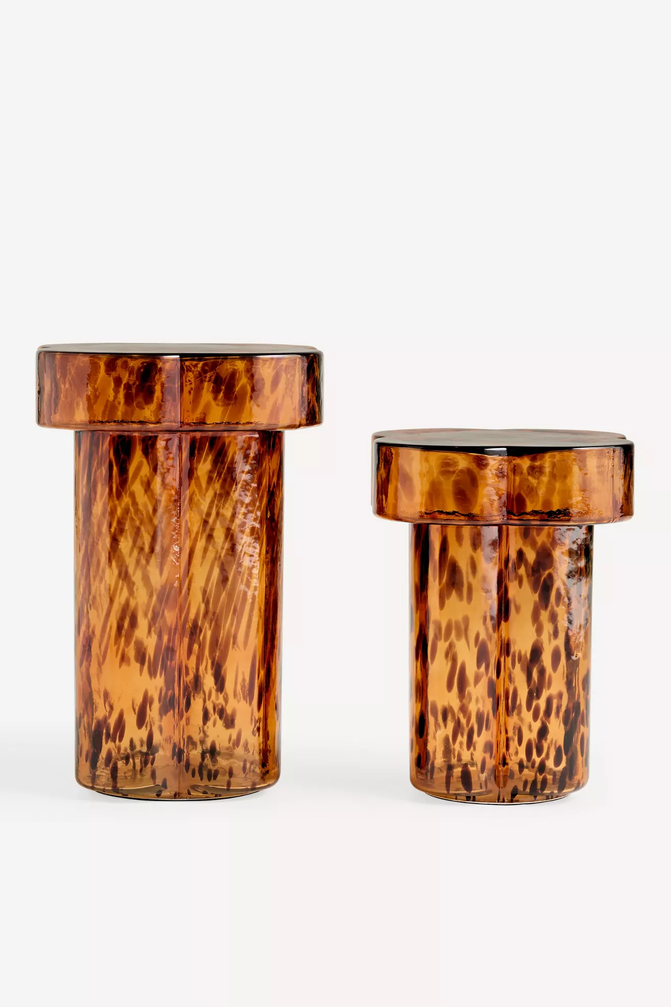 Manor Glass Side Table - thumbnail 2