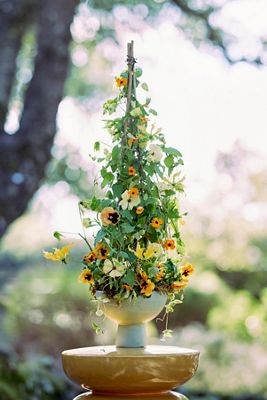Rounded Ceramic Urn Planter