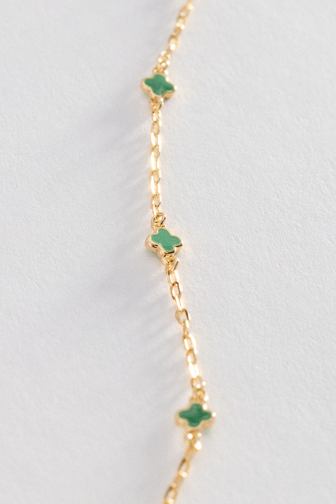 Tiny Clover Chain Necklace