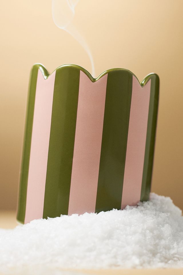 Gourmand Pistachio & Sea Salt Striped Scallop Ceramic Candle #1
