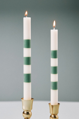 Striped Taper Candles, Set of 2 en White chez - Anthropologie - Modalova