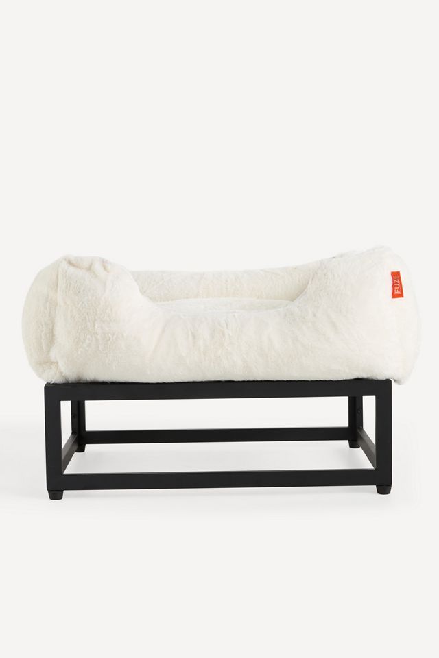 FÜZI Luxe Elevated Dog Bed #1