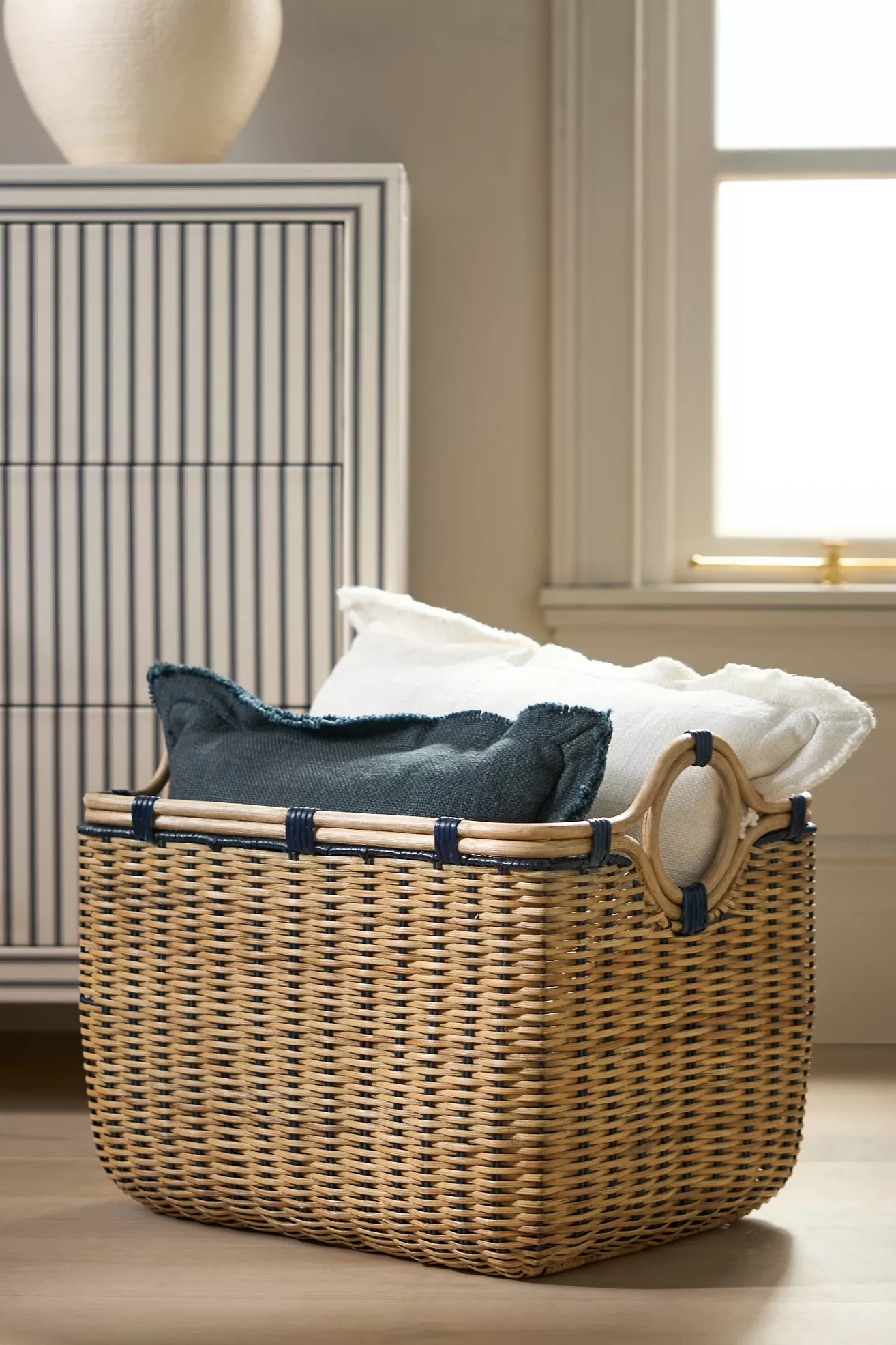 Round-Handled Rectangular Basket - thumbnail 3