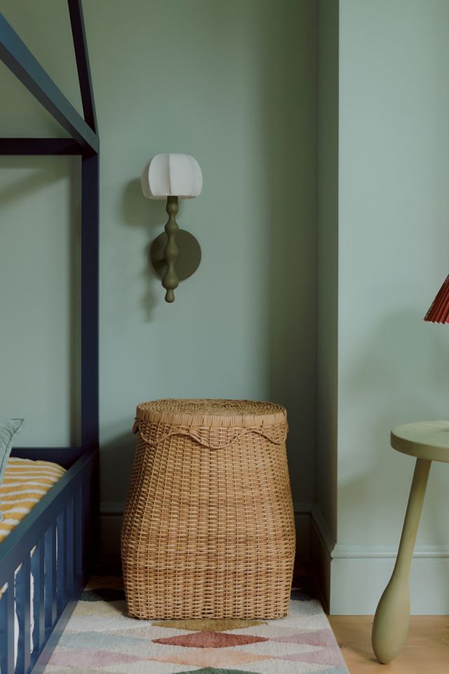 Scallop Wicker Lidded Hamper #3