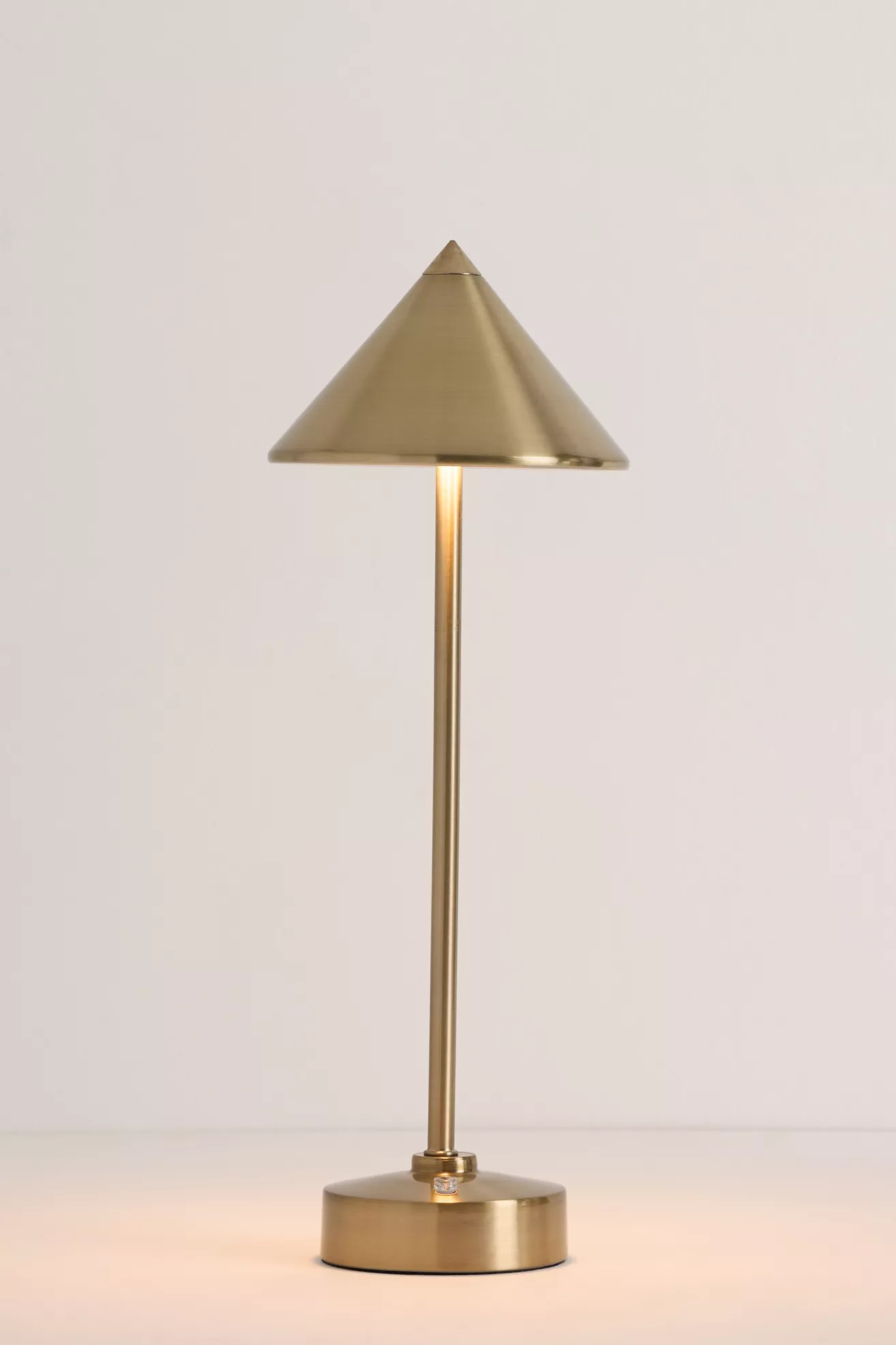 Ritche LED Cordless Rechargeable Table Lamp - thumbnail 2