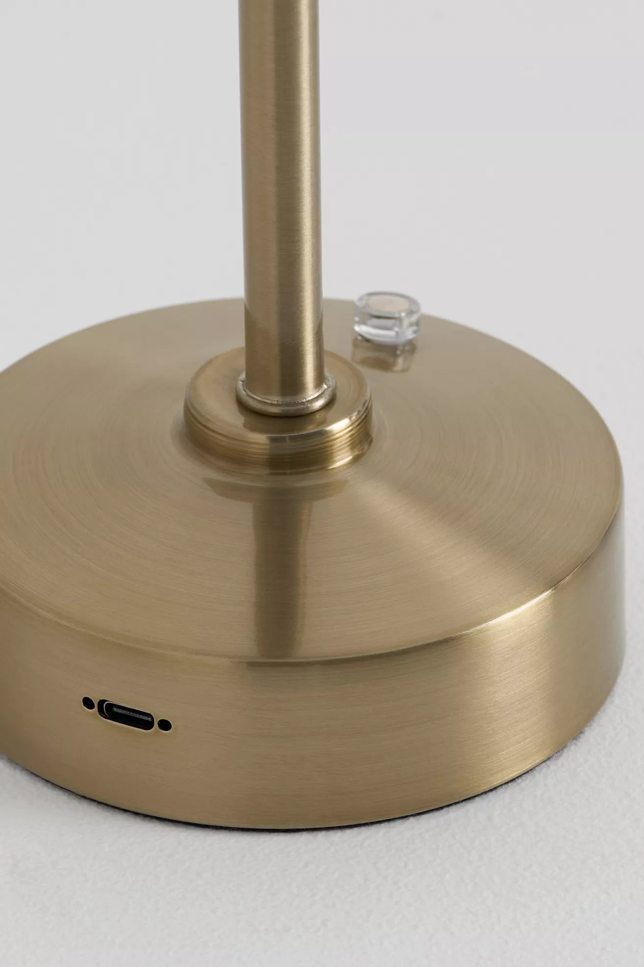 Ritche LED Cordless Rechargeable Table Lamp - thumbnail 3