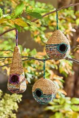 Recycled Sari Sphere Bird Nester