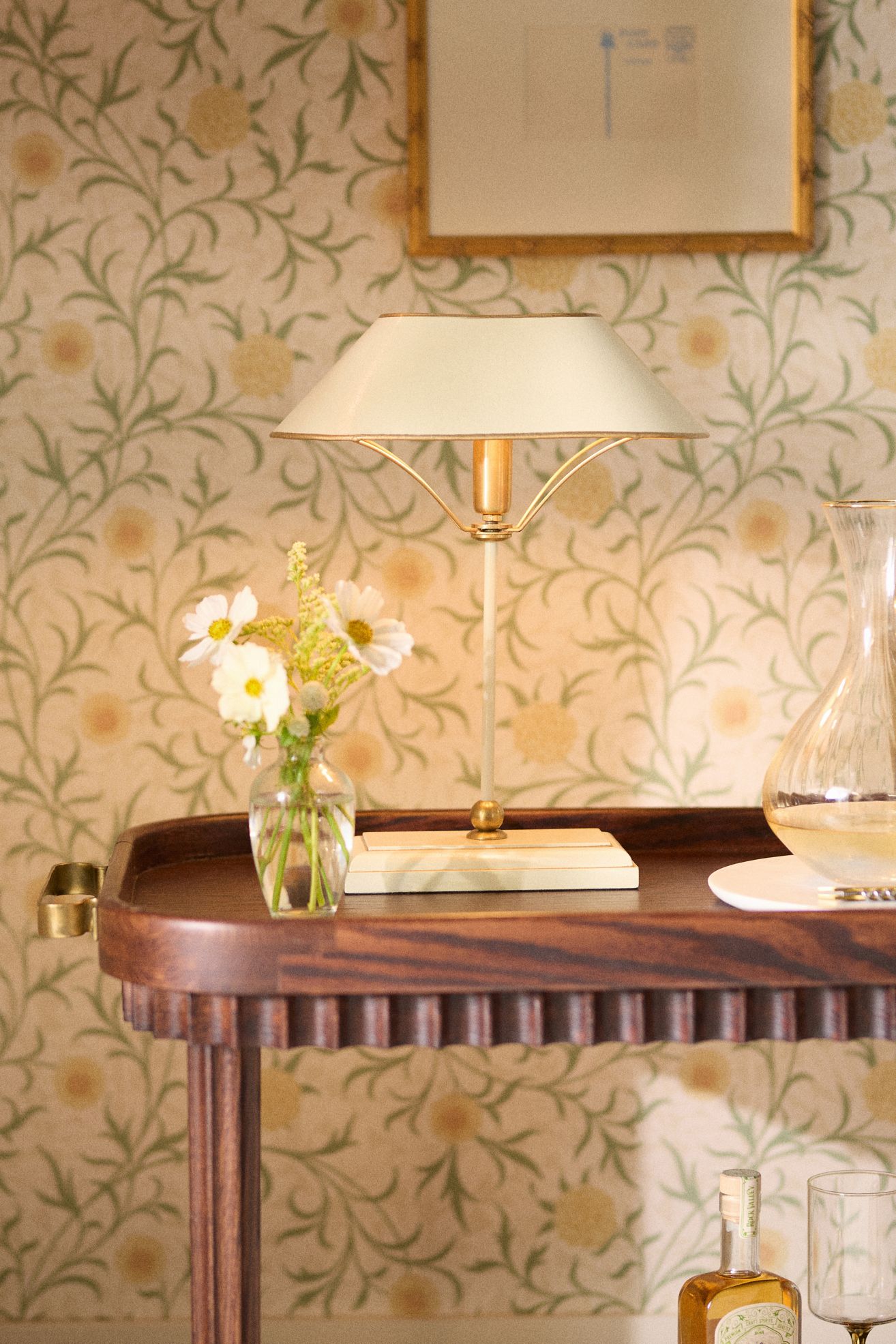 Daphne Tole Table Lamp - White, One Size